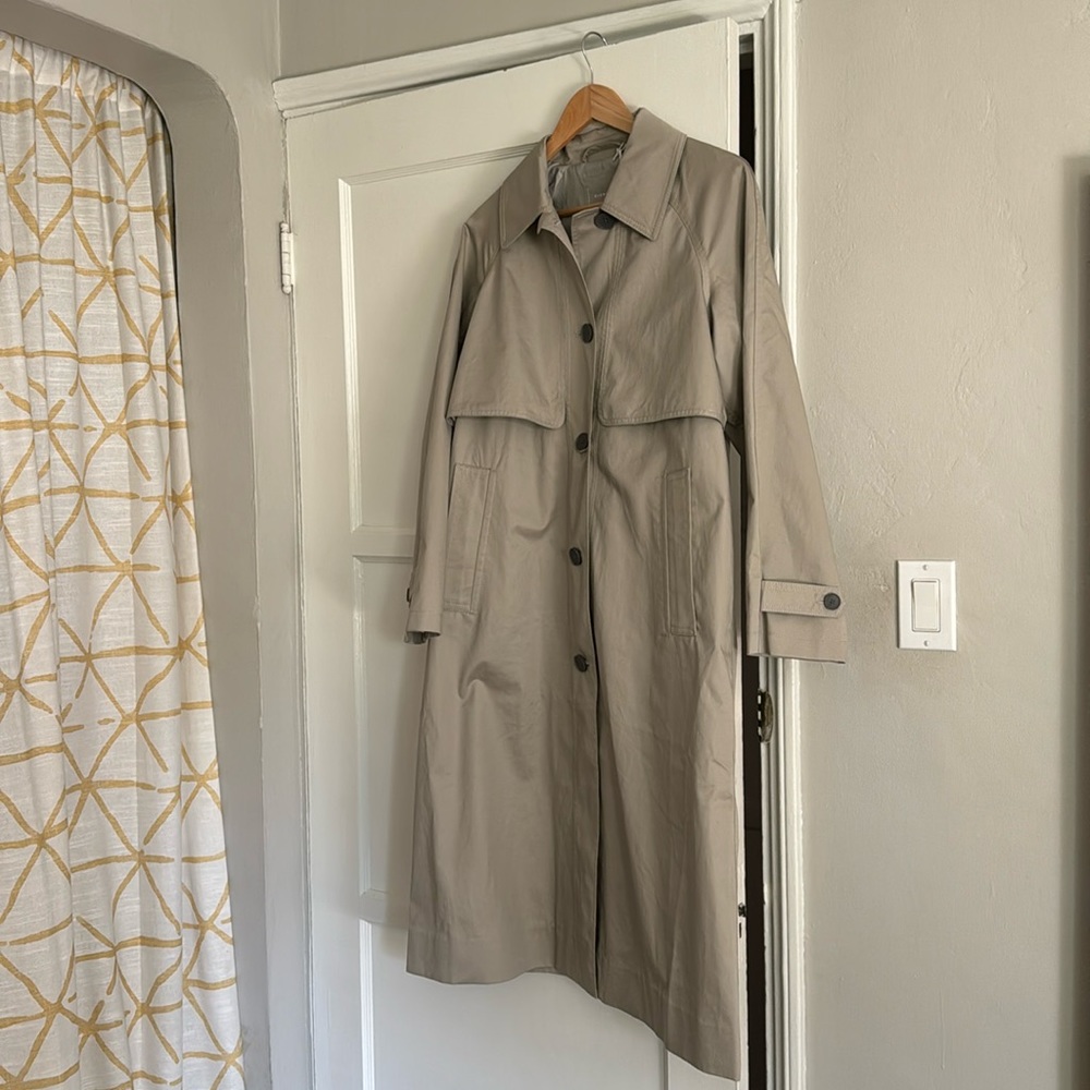 Everlane: The Long Mac Coat in STONE (Size Small)